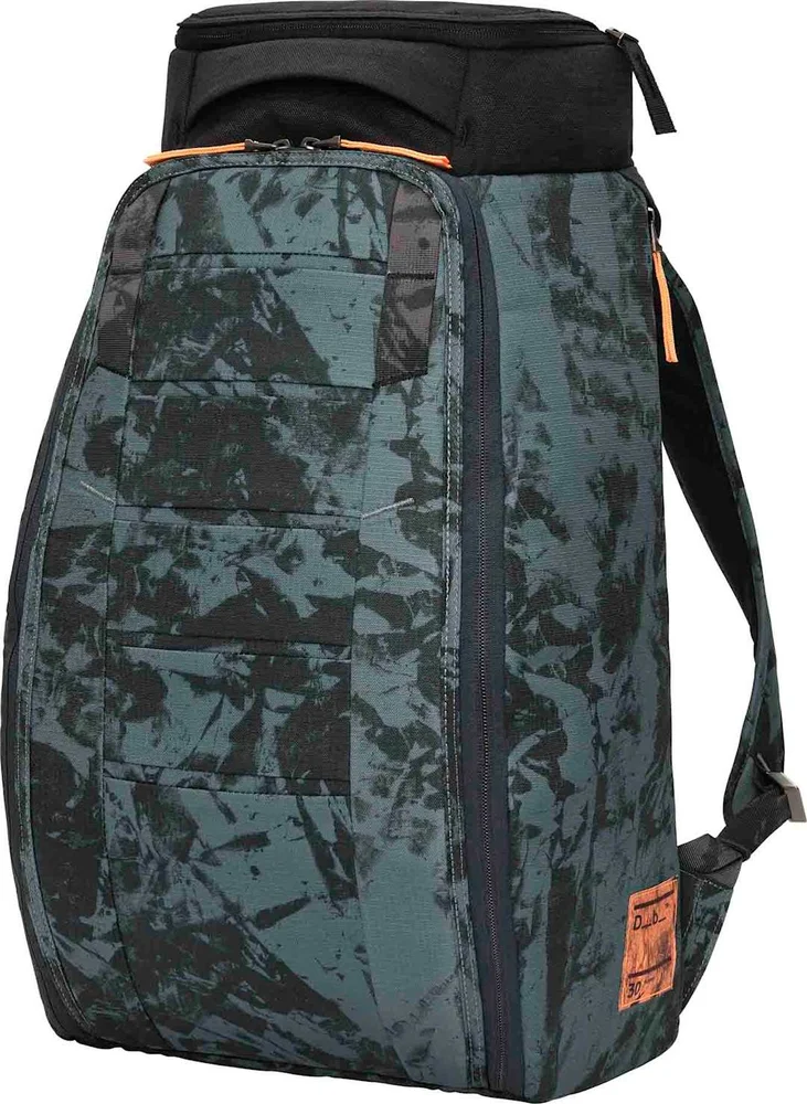Hugger Backpack 30L v:2563948