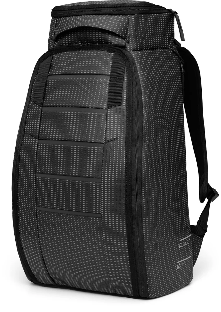 Hugger Backpack 30L v:6874151